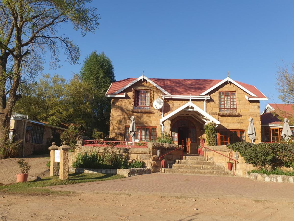 Lake Clarens Guest House Bagian luar foto