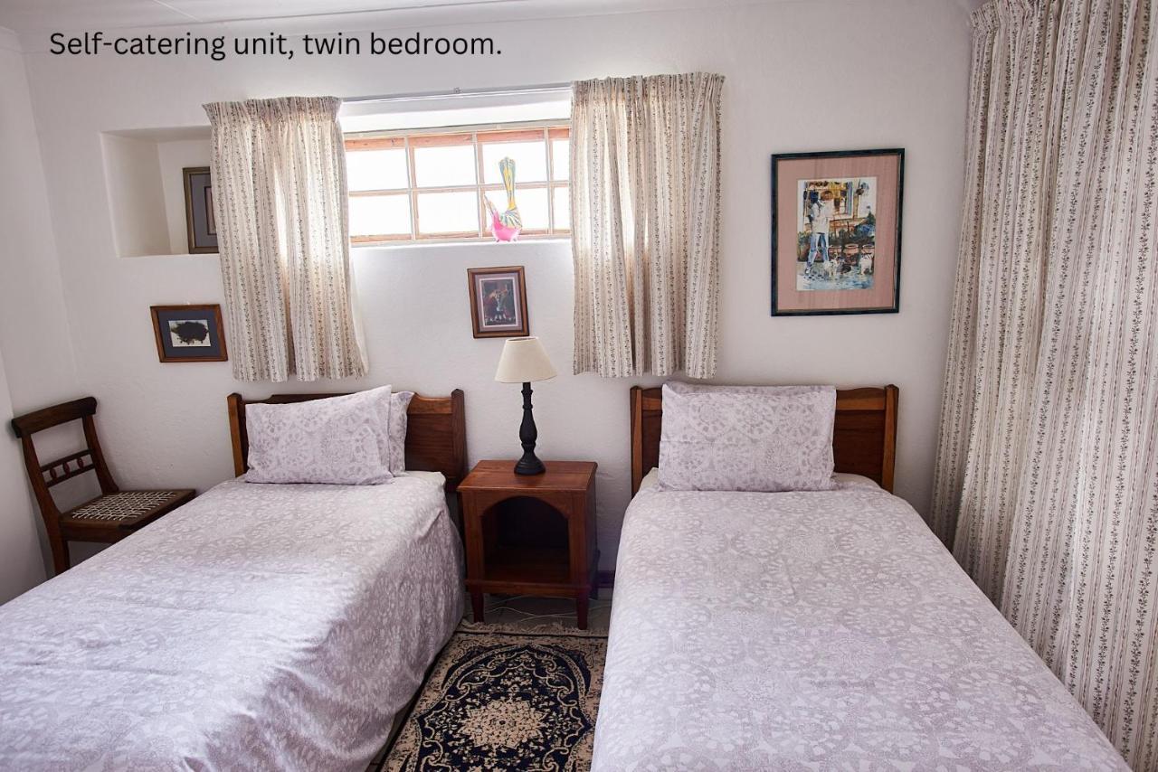 Lake Clarens Guest House Bagian luar foto