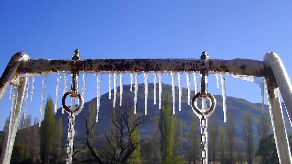 Lake Clarens Guest House Bagian luar foto