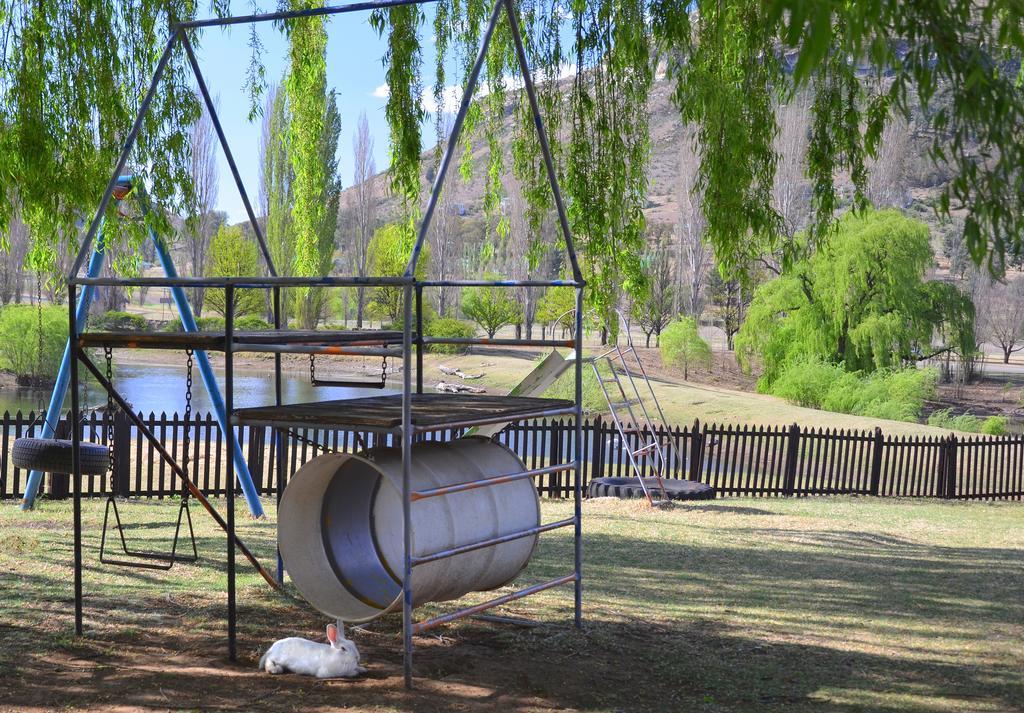 Lake Clarens Guest House Bagian luar foto