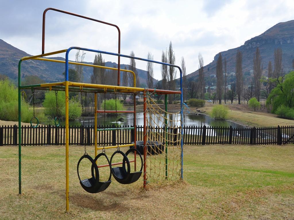 Lake Clarens Guest House Bagian luar foto