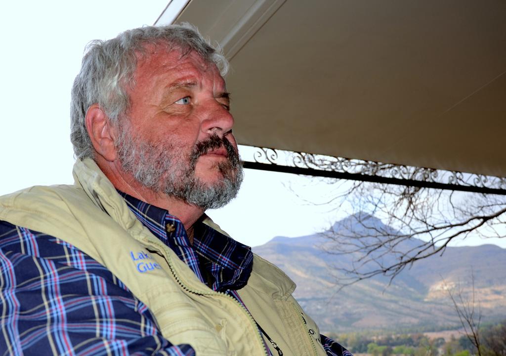 Lake Clarens Guest House Bagian luar foto
