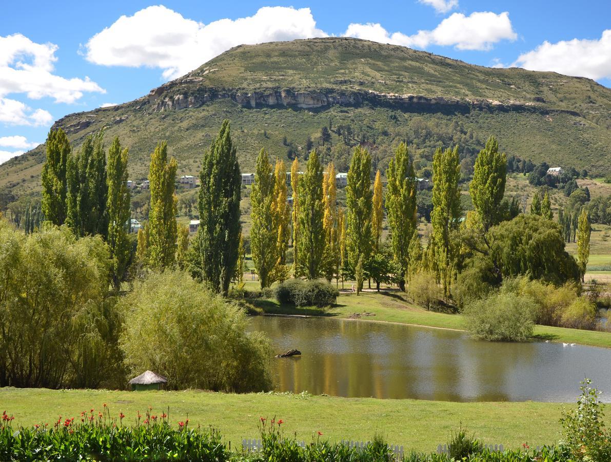 Lake Clarens Guest House Bagian luar foto