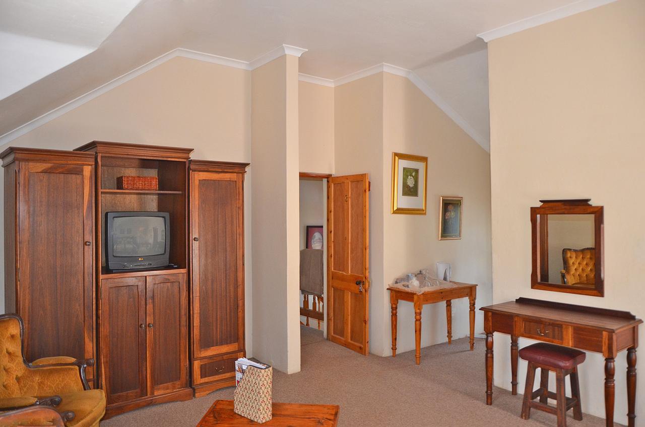 Lake Clarens Guest House Bagian luar foto